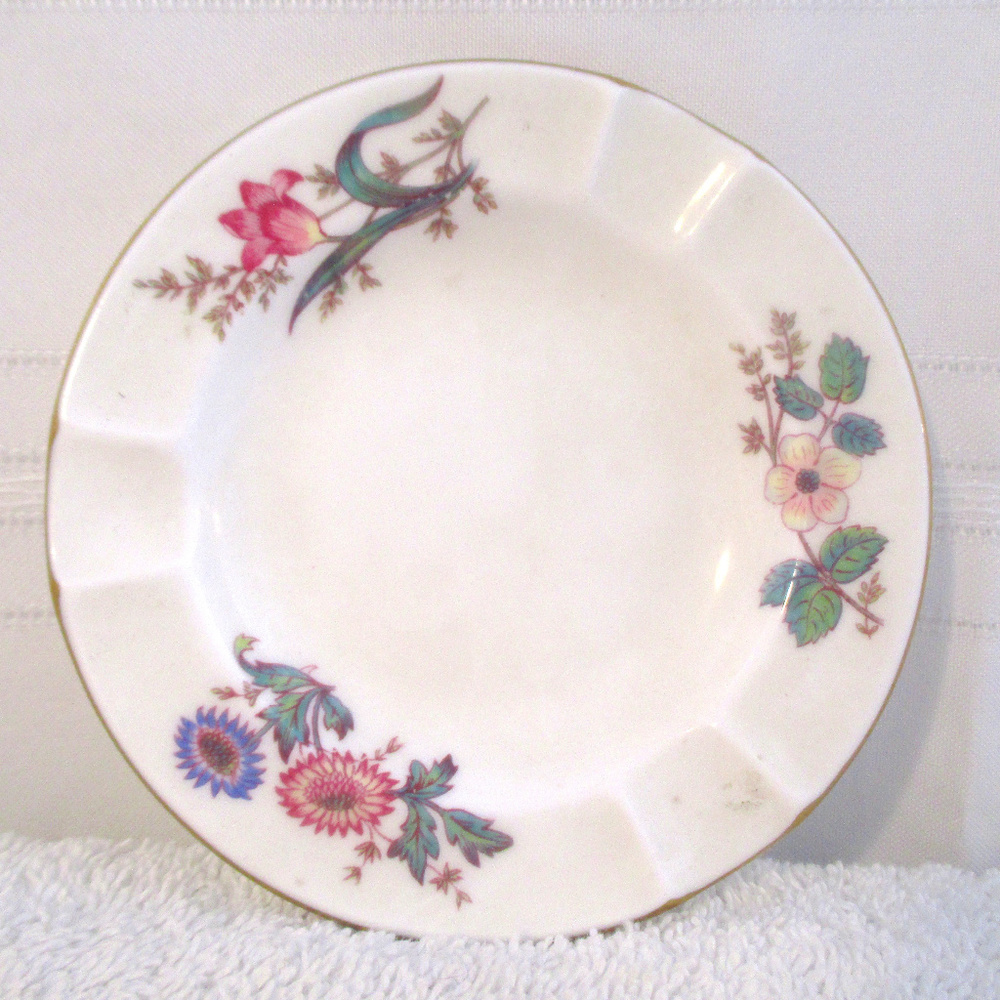 Wedgwood Ashtray 1960's Devon Spray Patt